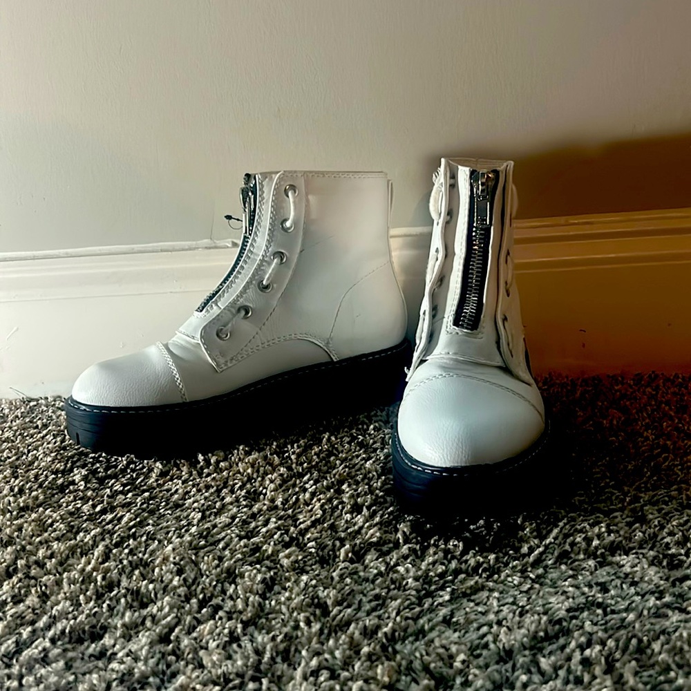 White, Zip-up Platform bootie with zipper and laces.